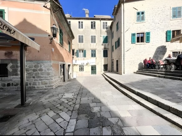 Dvosoban stan u Starom gradu, Kotor — fotografija 4