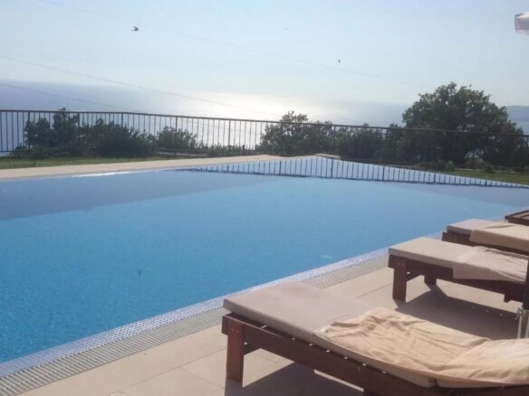 Vila Blizikuće prodaja