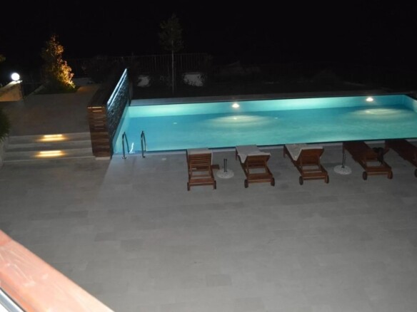 Vila Blizikuće prodaja