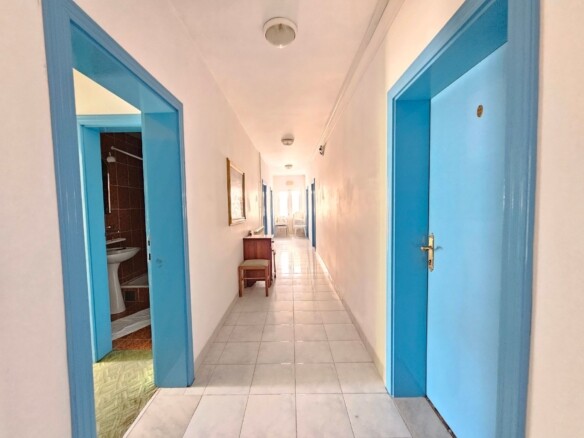 Kuća 1.500 m² – Budva — fotografija 14