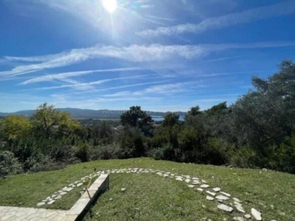 Kuća s imanjem i pogledom na more, Mrčevac, Tivat — fotografija 5