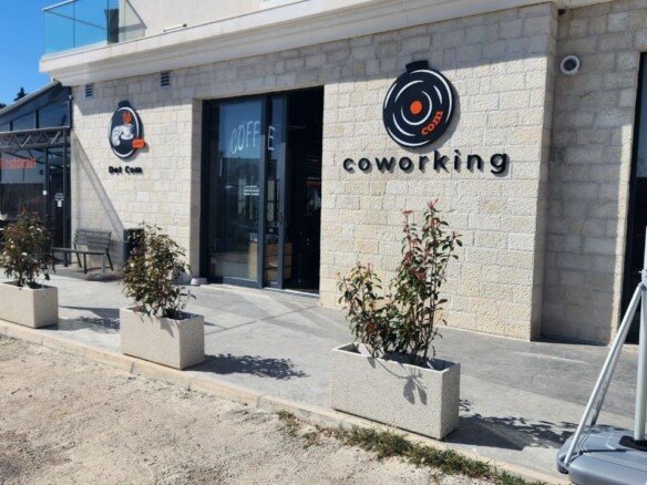 Opremljen poslovni prostor u Šušnju, Bar — fotografija 7
