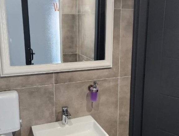 Opremljen poslovni prostor u Šušnju, Bar — fotografija 8