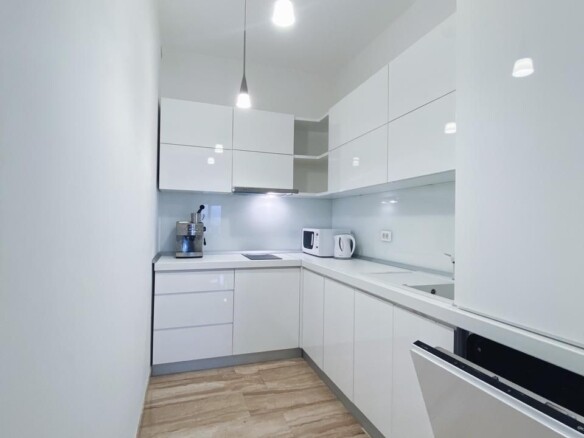 Dvosoban stan 77 m² – Budva — fotografija 13