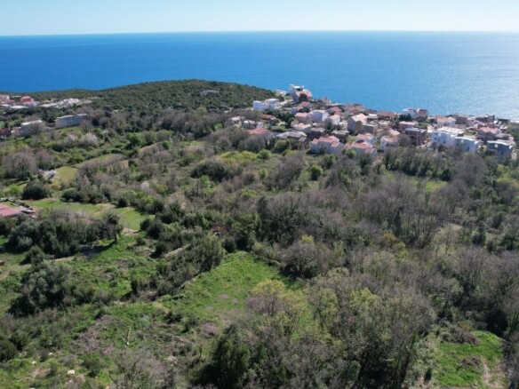 Urbanizovan plac u Krimovici, Kotor — fotografija 8