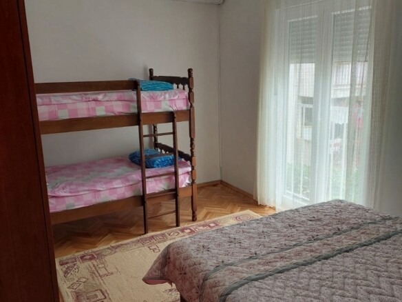 Jednosoban stan sa garažnim mjestom u Budvi — fotografija 5