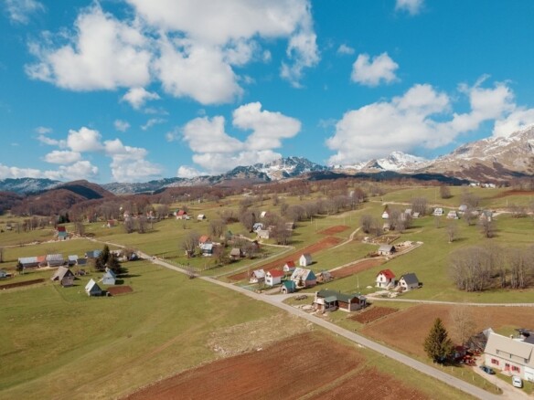 Restoran u etno stilu na Durmitoru, Žabljak — fotografija 13