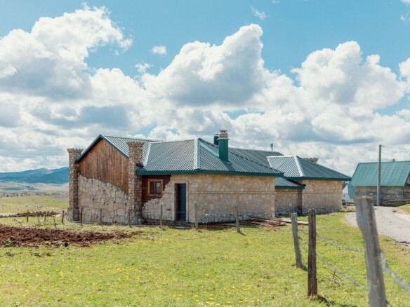 Restoran u etno stilu na Durmitoru, Žabljak — fotografija 16