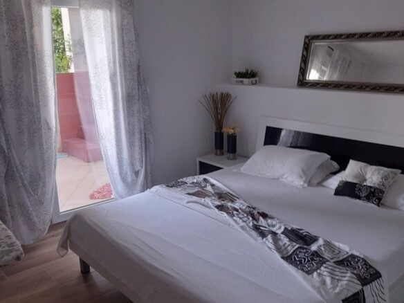 Izdavanje: Dvosoban stan 75 m² – Budva — fotografija 14