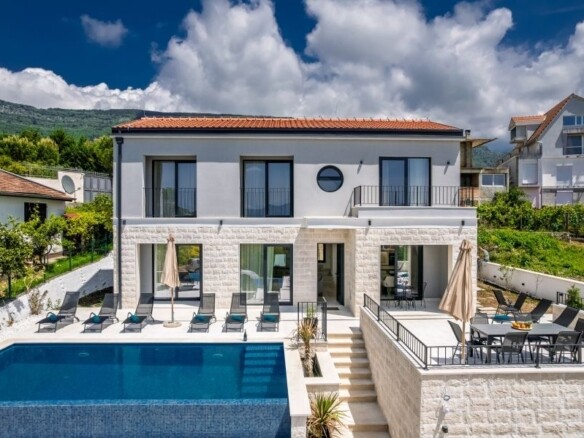 Kuća 250 m² – Tivat — fotografija 21