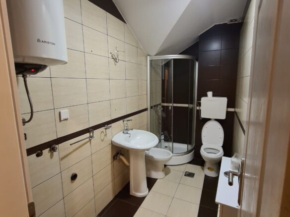 Izdavanje: Trosoban stan 110 m² – Zagorič, Podgorica — fotografija 14
