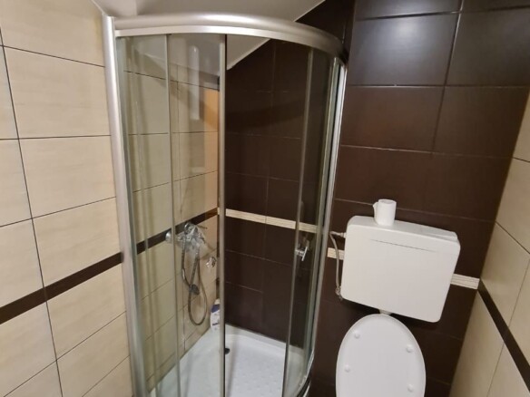 Izdavanje: Trosoban stan 110 m² – Zagorič, Podgorica — fotografija 15