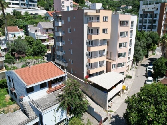 Kuća 1.000 m² – Bečići, Budva — fotografija 3
