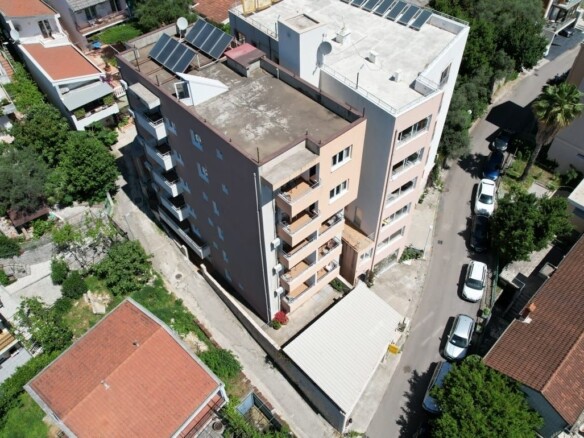 Kuća 1.000 m² – Bečići, Budva — fotografija 4