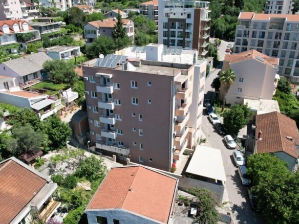 Kuća 1.000 m² – Bečići, Budva — fotografija 9