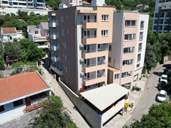 Kuća 1.000 m² – Bečići, Budva — fotografija 11