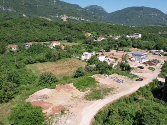 Izdavanje: Plac 2.560 m² – Kovačko polje, Kotor — fotografija 17