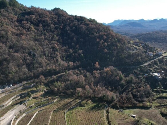 Plac 4.400 m² – Cetinje — fotografija 5
