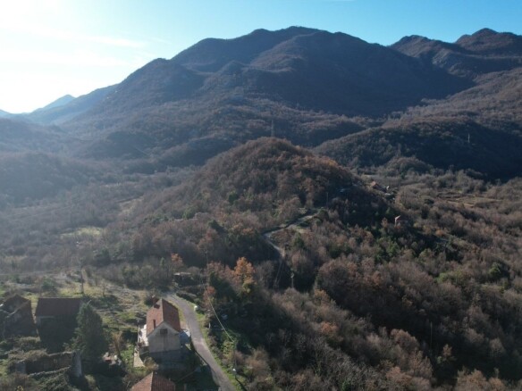 Plac 4.400 m² – Cetinje — fotografija 8