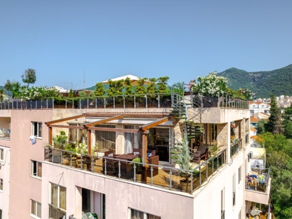 Trosoban stan 400 m² – Podkošljun, Budva — fotografija 14