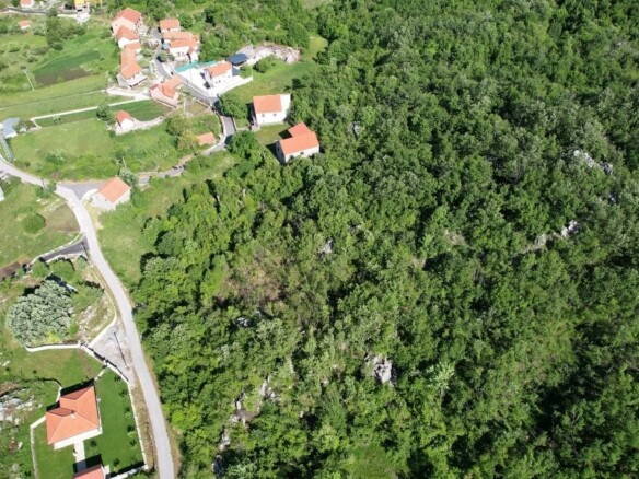 Plac 35.940 m² u mjestu Stanišići, Budva — fotografija 9