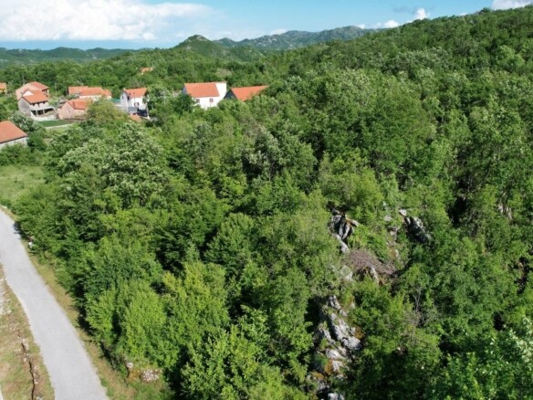 Plac 35.940 m² u mjestu Stanišići, Budva — fotografija 19