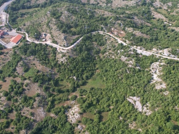 Plac od 28.500 m² kod Cetinja — fotografija 6