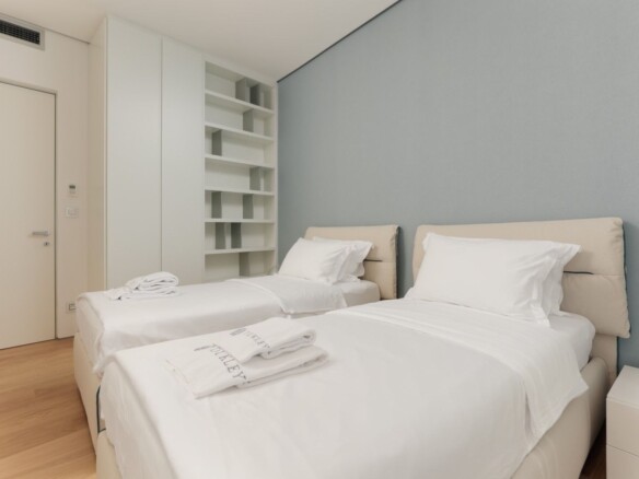 Trosoban stan 214 m² – Budva — fotografija 10