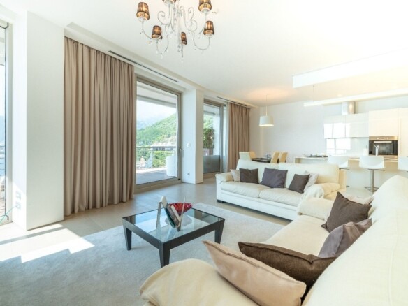 Dvosoban stan 146 m² – Budva — fotografija 18