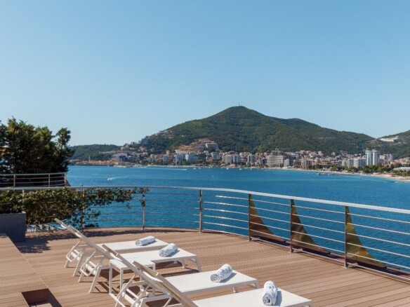 Trosoban stan 282 m² – Budva — fotografija 12