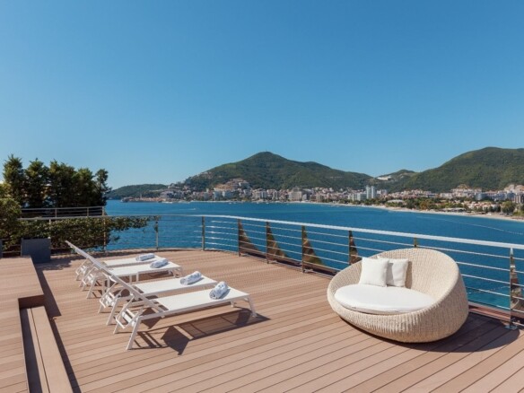 Trosoban stan 282 m² – Budva — fotografija 15