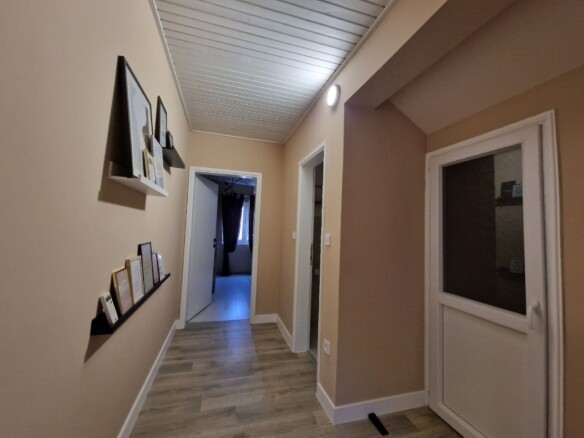 Trosoban stan u naselju Dumidran, Tivat — fotografija 19