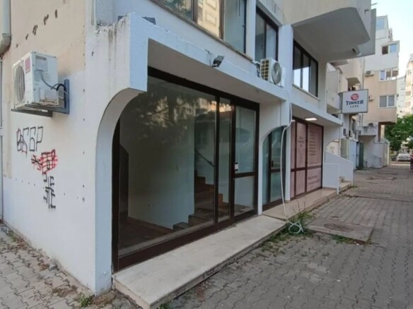 Poslovni prostor na uglu zgrade u Bjelišima, Bar — fotografija 6
