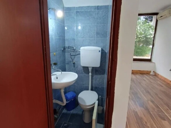 Poslovni prostor na uglu zgrade u Bjelišima, Bar — fotografija 7