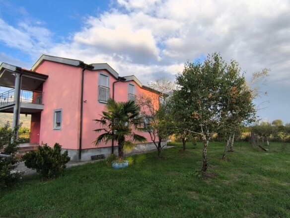 Kuća 240 m² – Podgorica — fotografija 21