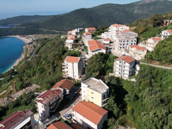 Plac sa pogledom na more u Prijevoru, Budva — fotografija 8