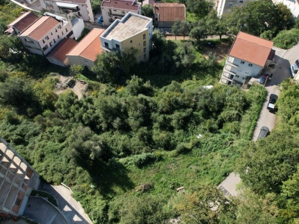 Plac sa pogledom na more u Prijevoru, Budva — fotografija 13