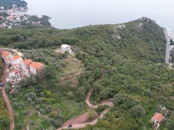 Plac 5.100 m² – Rafailovići, Budva — fotografija 13