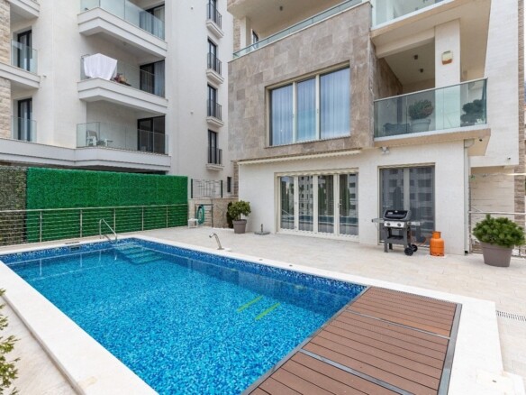 Kuća 400 m² – Bečići, Budva — fotografija 3