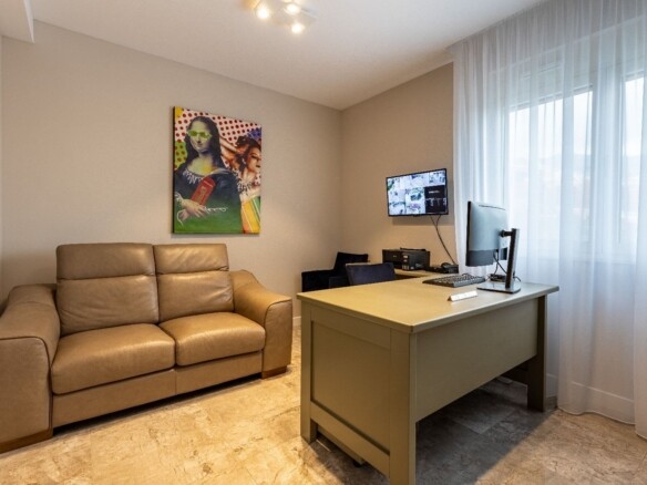 Kuća 400 m² – Bečići, Budva — fotografija 13