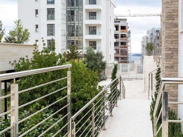 Kuća 400 m² – Bečići, Budva — fotografija 15