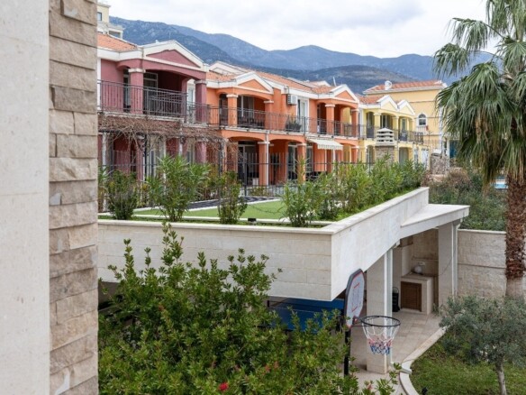 Kuća 400 m² – Bečići, Budva — fotografija 17
