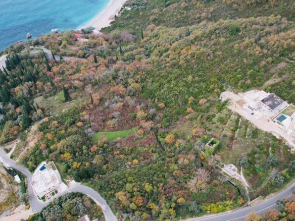 Urbanizovan plac sa pogledom na more, Reževići, Budva — fotografija 20