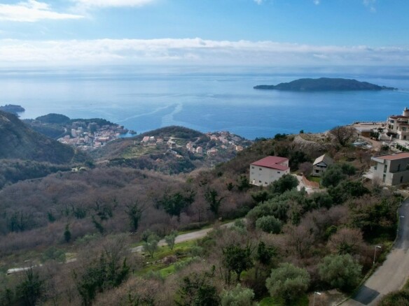 Urbanizovan plac sa pogledom na more u Kuljačama, Budva — fotografija 9