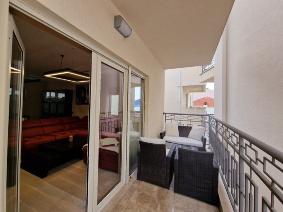 Izdavanje: Dvosoban stan 68 m² – Pržno, Budva — fotografija 14