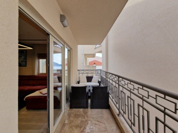 Izdavanje: Dvosoban stan 68 m² – Pržno, Budva — fotografija 16