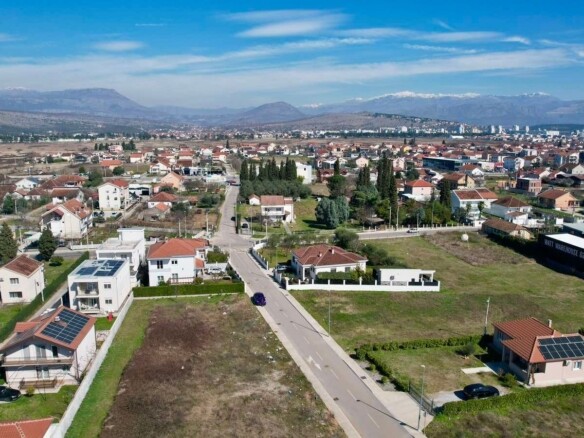 Plac 2.122 m² – Gornja Gorica, Podgorica — fotografija 2