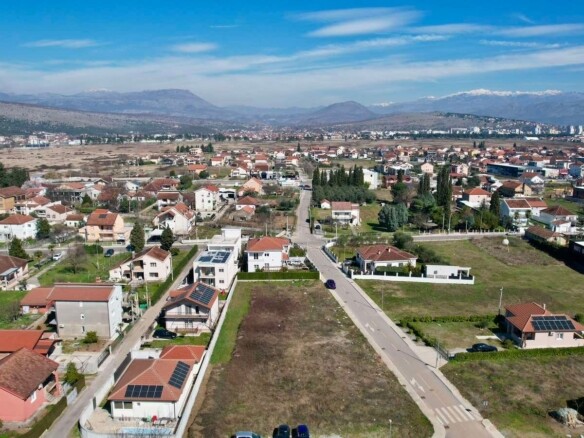 Plac 2.122 m² – Gornja Gorica, Podgorica — fotografija 3