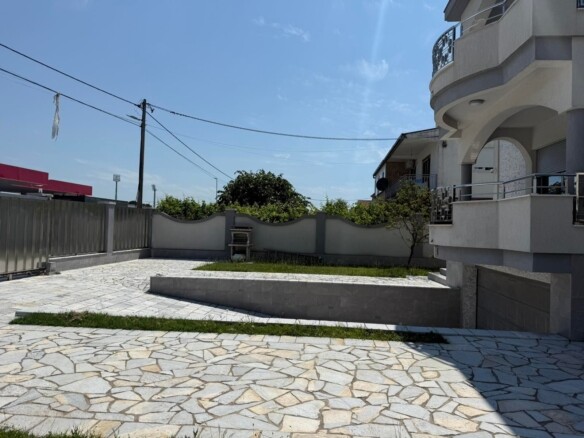 Kuća 320 m² – Podgorica — fotografija 9