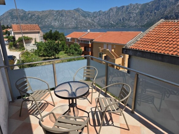 Trosoban stan 115 m² – Prčanj, Kotor — fotografija 12
